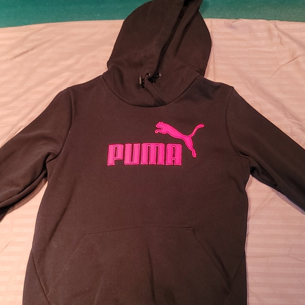 Puma sweater